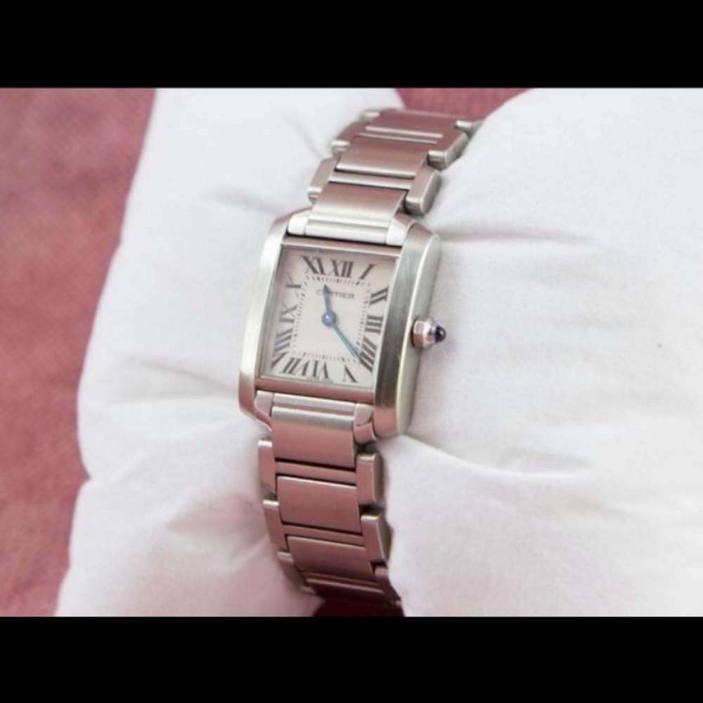 Cartier tank woman’s watch.. 100 % authentic